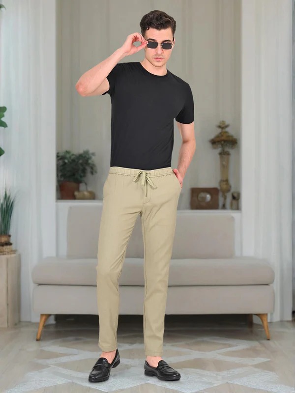 Indian Terrain Men's Slim Fit Solid Green Trousers